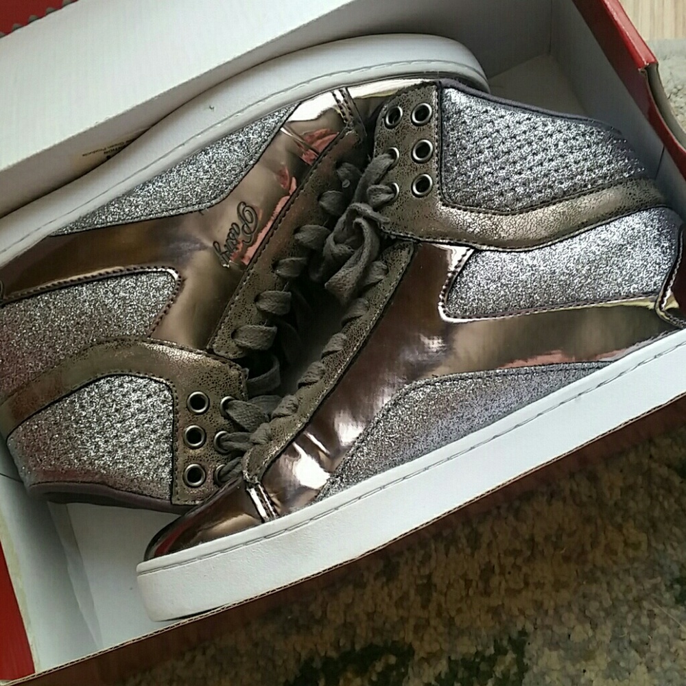 Pastry Sparkly gray/sliver